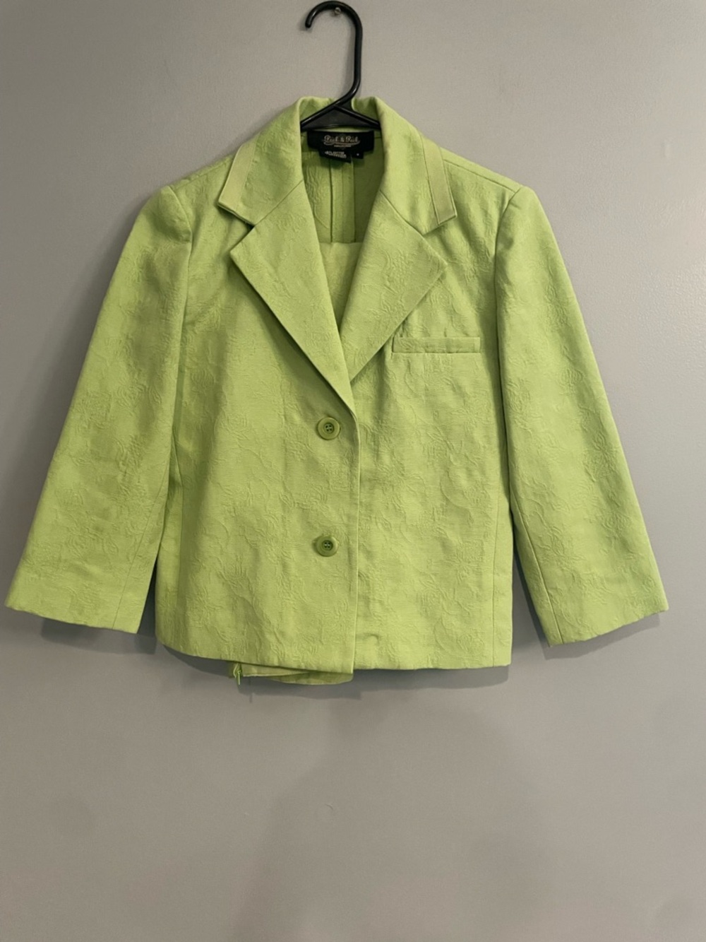 Vintage Peck & Peck Bright Green Motif Textured Suit